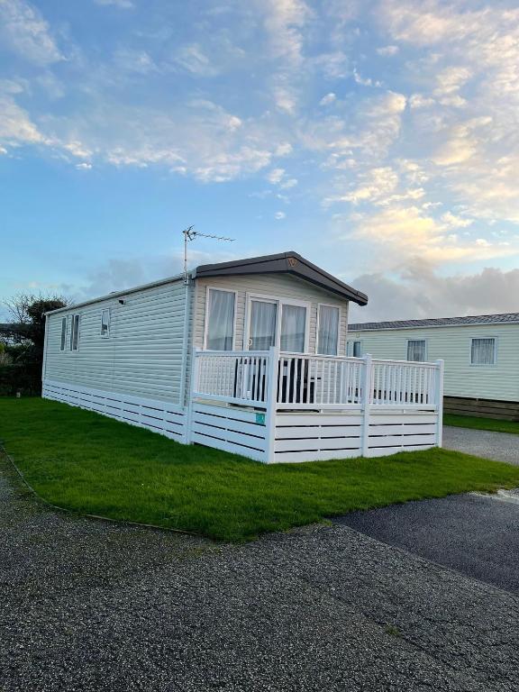 property perview Cornish Caravan
